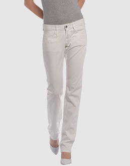 FORNARINA PANTALONI Pantaloni su YOOX.COM