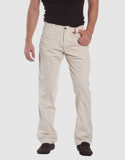 Confronta prezzi Napapijri pantaloni pantaloni su yoox.com