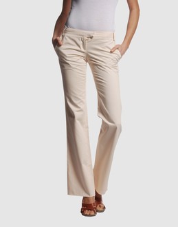 JUST CAVALLI PANTALONI Pantaloni su YOOX.COM