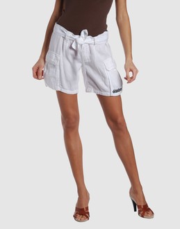 DIMENSIONE DANZA PANTALONI Shorts su YOOX.COM