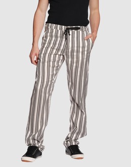 ANN DEMEULEMEESTER PANTALONI Pantaloni su YOOX.COM