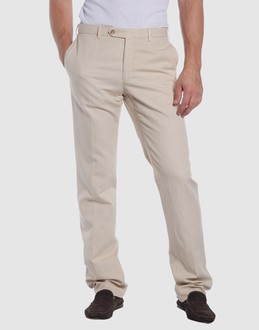 Confronta prezzi Burberry pantaloni pantaloni su yoox.com