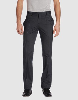 KRIS VAN ASSCHE PANTALONI Pantaloni classici su YOOX.COM