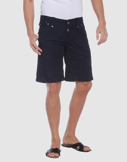 Confronta prezzi Weber pantaloni bermuda su yoox.com