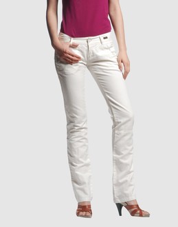 DIESEL PANTALONI Pantaloni vita bassa su YOOX.COM