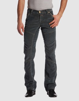 Confronta prezzi Take-two pantaloni pantaloni su yoox.com