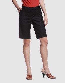 Confronta prezzi Les hommes pantaloni bermuda su yoox.com