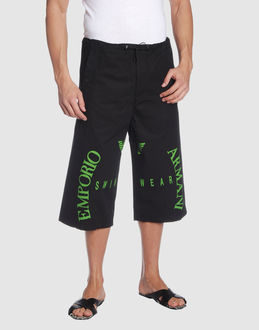 EMPORIO ARMANI SWIMWEAR PANTALONI Bermuda su YOOX.COM