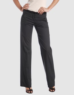 ARMANI JEANS PANTALONI Pantaloni vita bassa su YOOX.COM