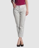 NOTIFY PANTALONI Pantaloni capri su YOOXCOM