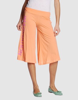 EMERGE Women 3/4-length shorts