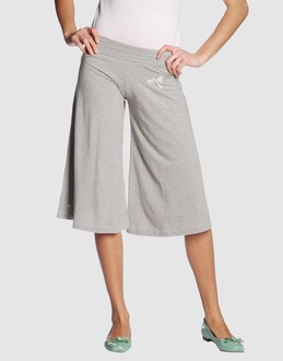 EMERGE Women 3/4-length shorts