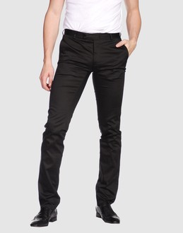 Confronta prezzi Futuro pantaloni pantaloni classici su yoox.com