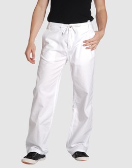 Confronta prezzi Timberland  pantaloni pantaloni su yoox.com