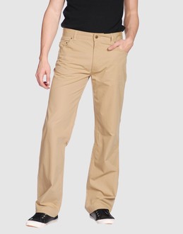 TIMBERLAND  PANTALONI Pantaloni su YOOX.COM