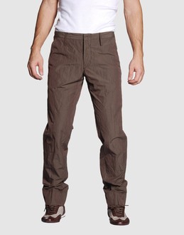 Confronta prezzi Moma pantaloni pantaloni su yoox.com