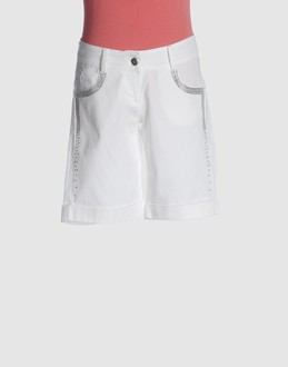 MISS BLUMARINE JEANS PANTALONI Bermuda su YOOX.COM
