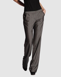 EMPORIO ARMANI - レディース - パンツ - クラッシックパンツ on YOOX.COM