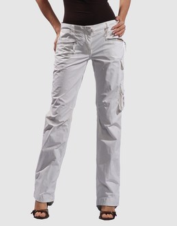 Confronta prezzi Napapijri pantaloni pantaloni su yoox.com