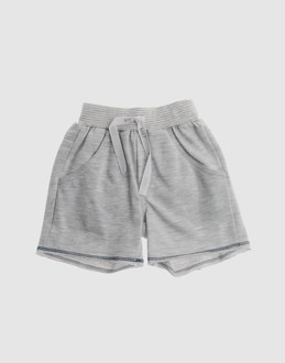 KI6?(CHI SEI?) PANTALONI Shorts su YOOX.COM