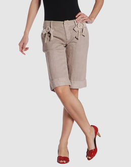 Confronta prezzi Trust toilette pantaloni bermuda su yoox.com