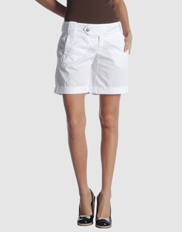 Confronta prezzi Dondup pantaloni bermuda su yoox.com