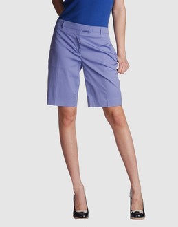 Confronta prezzi Prada pantaloni bermuda su yoox.com