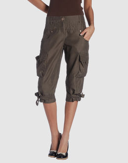 LOOPS PANTALONI Pantaloni capri su YOOX.COM