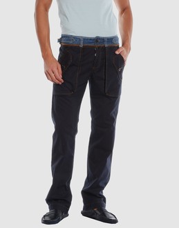 JUST CAVALLI PANTALONI Pantaloni su YOOX.COM