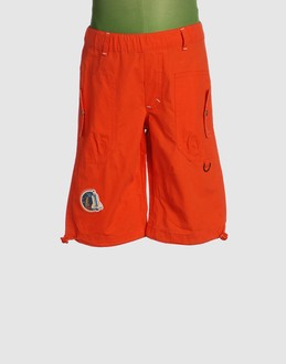 MIRTILLO PANTALONI Bermuda su YOOX.COM
