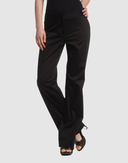 BURBERRY PANTALONI Pantaloni su YOOX.COM