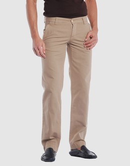 Confronta prezzi Futuro pantaloni pantaloni su yoox.com