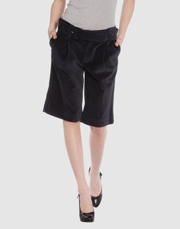 Confronta prezzi Marc by marc jacobs pantaloni bermuda su yoox.com
