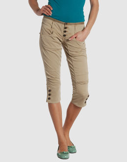 UNIFORM PANTALONS Pantalons corsaires