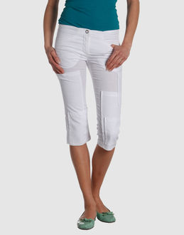 MARTIN MARGIELA 6 PANTALONI Pantaloni capri su YOOX.COM