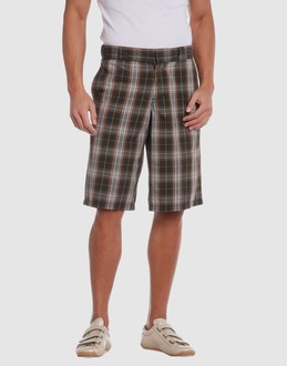 Confronta prezzi Dickies pantaloni bermuda su yoox.com