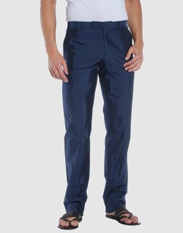 GIANFRANCO FERRE PANTALONI Pantaloni classici su YOOX.COM
