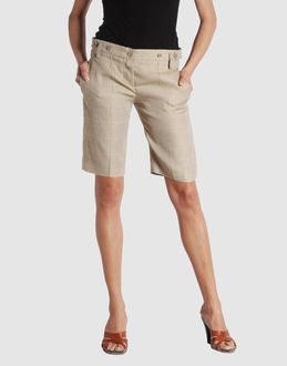 Confronta prezzi Chloe pantaloni bermuda su yoox.com