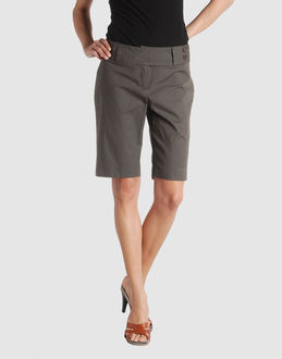KOOKAI PANTALONI Bermuda su YOOX.COM