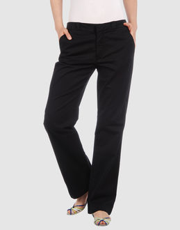 D,N,M - Women - PANTS - 3/4-length shorts on YOOX.COM