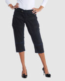 MAYER PANTALONI Pantaloni capri su YOOXCOM