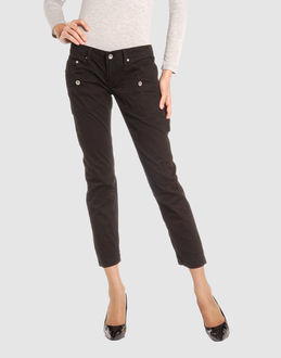 Confronta prezzi Fornarina pantaloni pantaloni capri su yoox.com