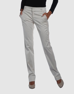 Confronta prezzi Gucci pantaloni pantaloni su yoox.com