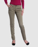 BOSS HUGO BOSS PANTALONI Pantaloni su YOOXCOM
