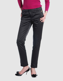 BOSS HUGO BOSS PANTALONI Pantaloni su YOOXCOM BOSS HUGO BOSS PANTALONI Pantaloni su YOOXCOM