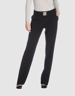 Confronta prezzi Versace pantaloni pantaloni classici su yoox.com