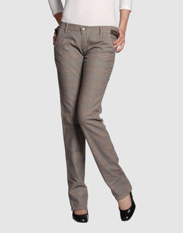 Web market place, le comparateur de prix du web: Take  PANTALONS - Pantalons classiques