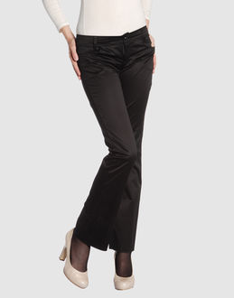 Confronta prezzi Versace pantaloni pantaloni su yoox.com