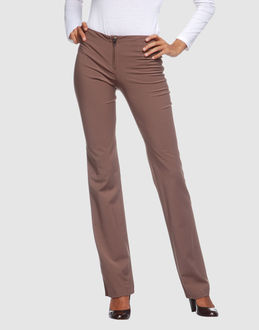 Confronta prezzi Versace pantaloni pantaloni classici su yoox.com