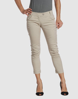 Capri-Hosen - LOOPS - BEI YOOX.COM